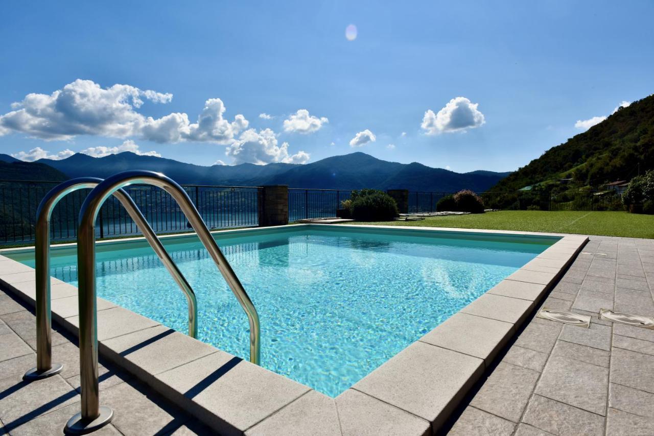 Italian Vacation Homes - La Petite Maison Du Lac Tavernola Bergamasca Exterior photo
