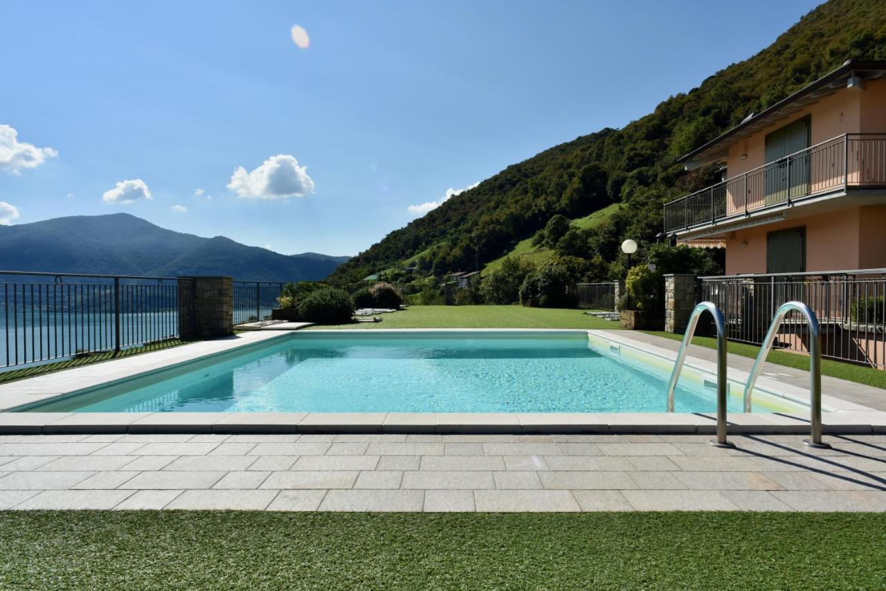 Italian Vacation Homes - La Petite Maison Du Lac Tavernola Bergamasca Exterior photo