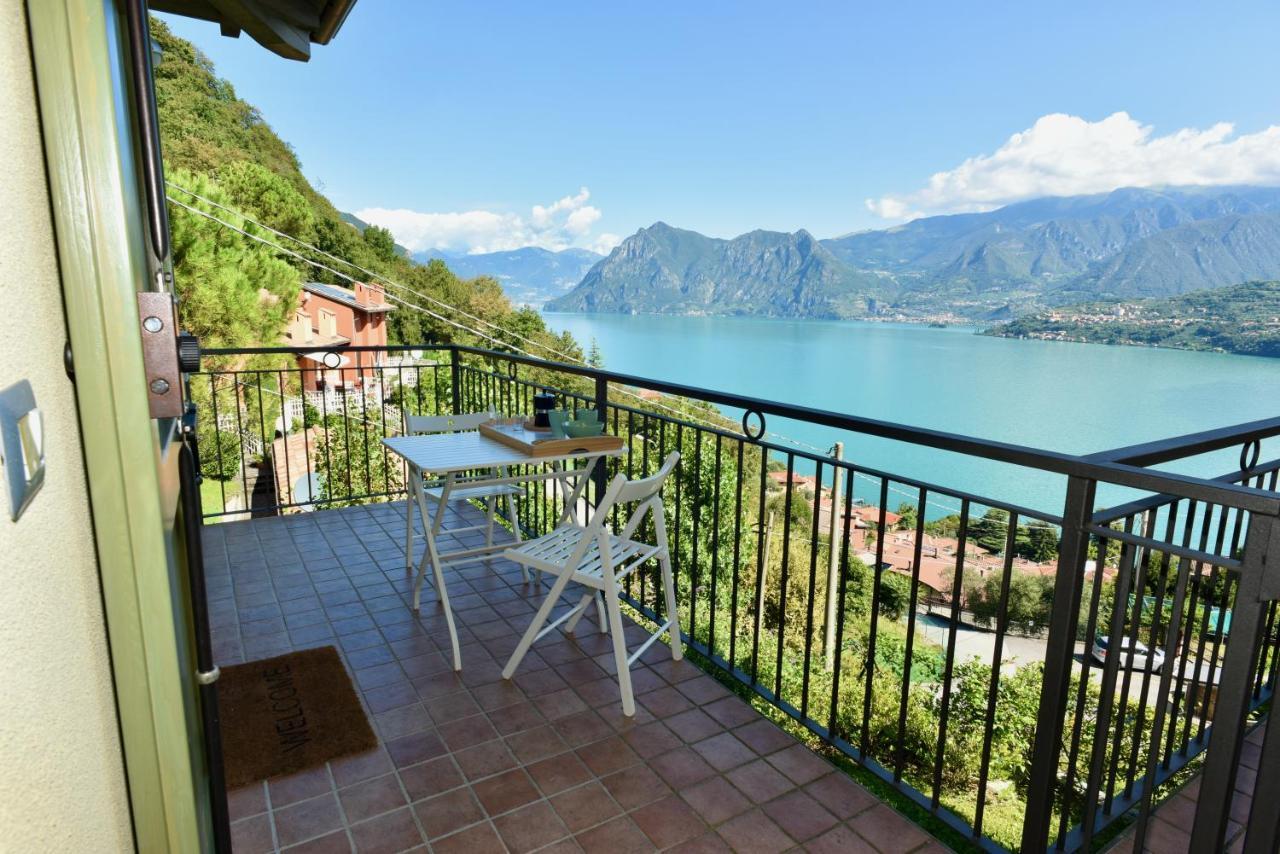 Italian Vacation Homes - La Petite Maison Du Lac Tavernola Bergamasca Exterior photo